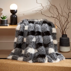 Buffalo Check Fur Throw, 130cm x 180cm Buffalo Check Fur Throw, 130cm x 180cm