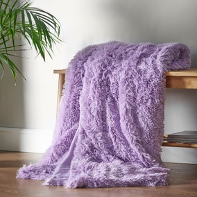 Catherine Lansfield Cuddly Deep Pile Throw Catherine Lansfield Cuddly Deep Pile Throw