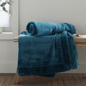Catherine Lansfield Faux Velvet 150cm x 200cm Throw Catherine Lansfield Faux Velvet 150cm x 200cm Throw